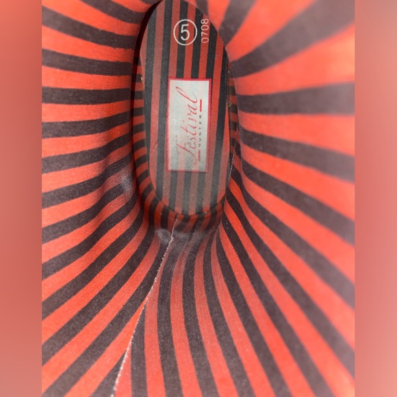 Hunter Boots - Women’s Size 7, Men’s Size 5 - Picture 5 of 5